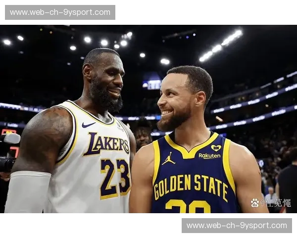 詹皇归来，勇士王朝面临终极考验：NBA骑士vs勇士视频，点燃篮球迷的激情！